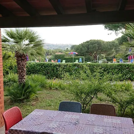 Lägenhetshotell Melograno Capoliveri (Isola d'Elba)