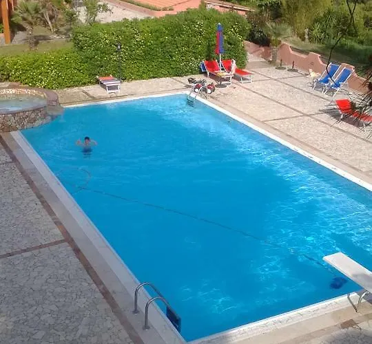 Melograno 公寓式酒店 4*